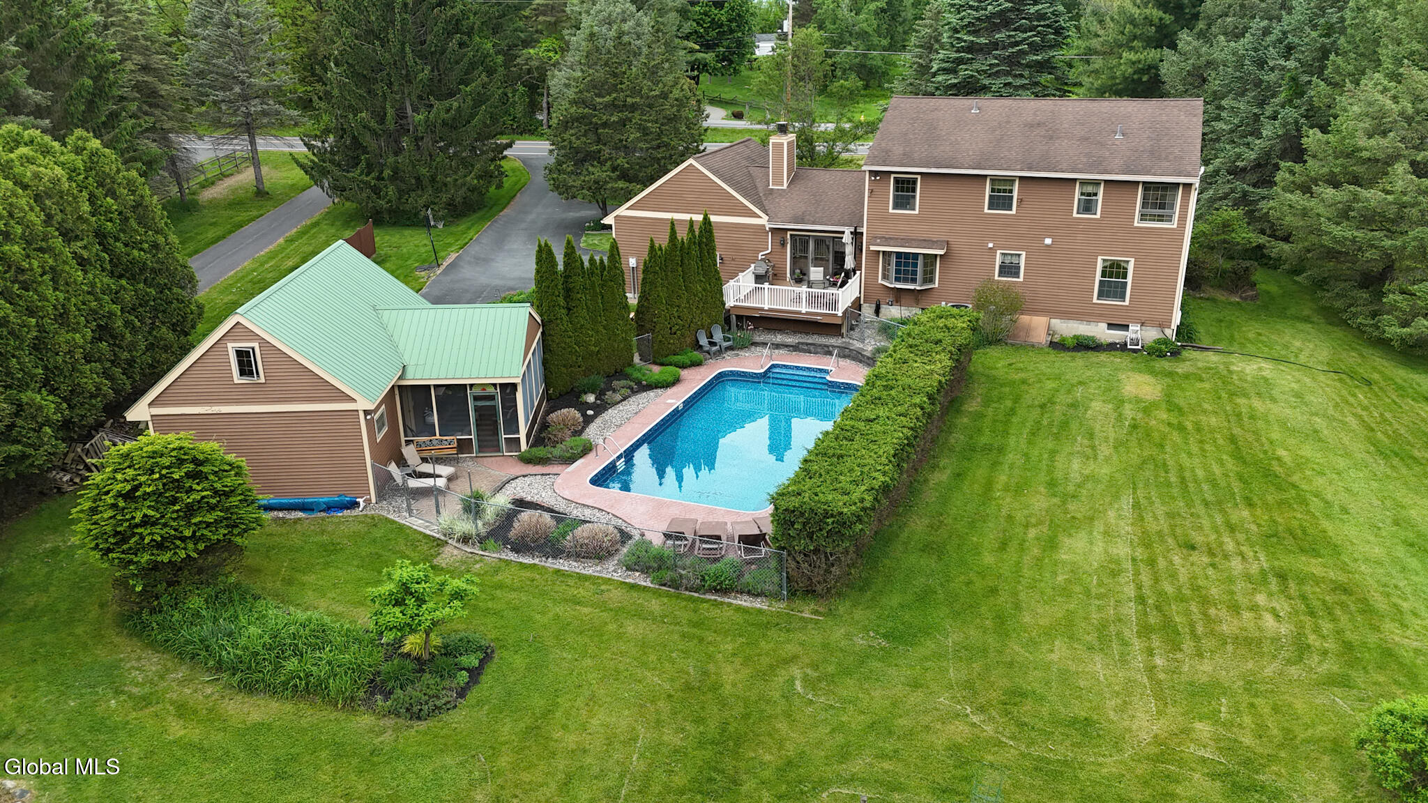 216 Anthony Road Clifton Park NY 12065