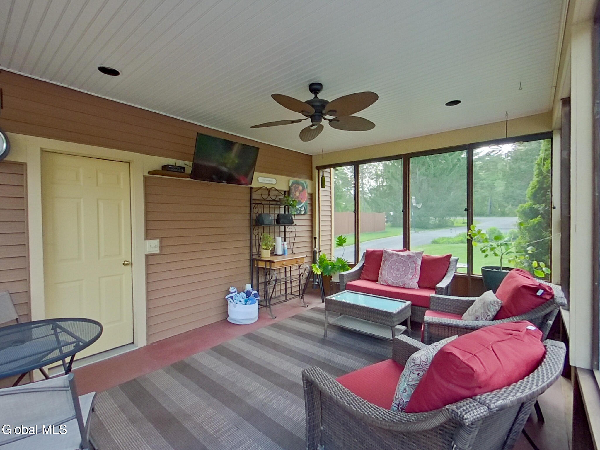 216 Anthony Road Clifton Park NY 12065