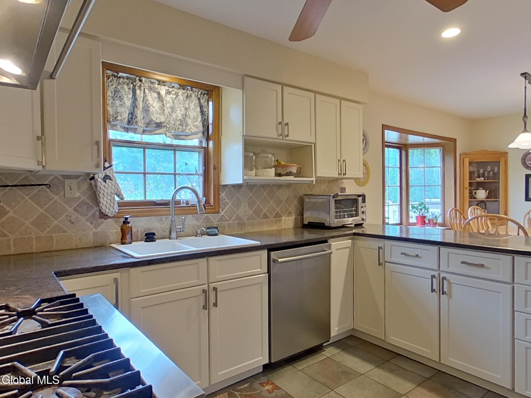 216 Anthony Road Clifton Park NY 12065