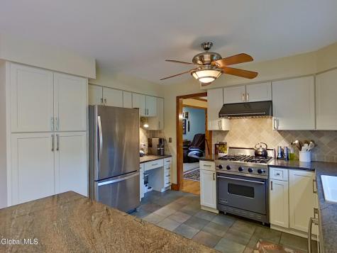 216 Anthony Road Clifton Park NY 12065