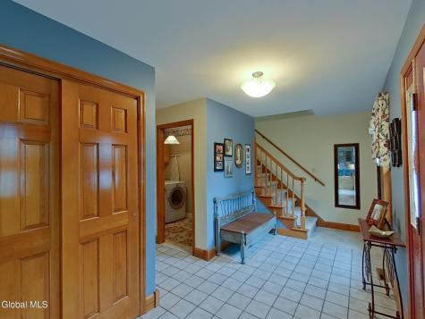216 Anthony Road Clifton Park NY 12065