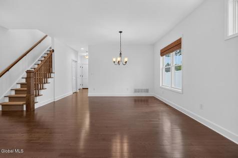 7 Mckenzie Way Saratoga Springs NY 12866