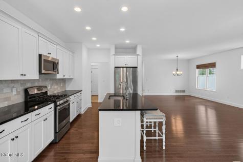 7 Mckenzie Way Saratoga Springs NY 12866