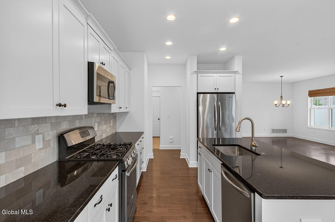 7 Mckenzie Way Saratoga Springs NY 12866