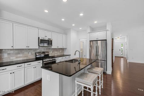 7 Mckenzie Way Saratoga Springs NY 12866