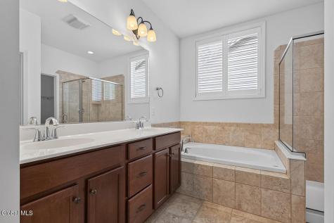 7 Mckenzie Way Saratoga Springs NY 12866