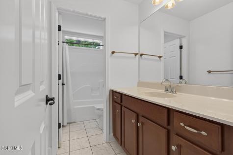 7 Mckenzie Way Saratoga Springs NY 12866