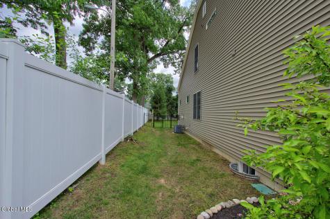 7 Mckenzie Way Saratoga Springs NY 12866