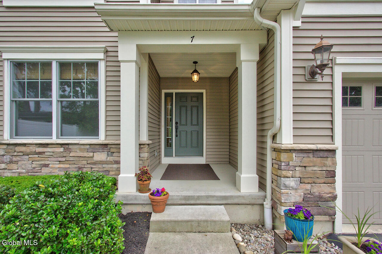 7 Mckenzie Way Saratoga Springs NY 12866