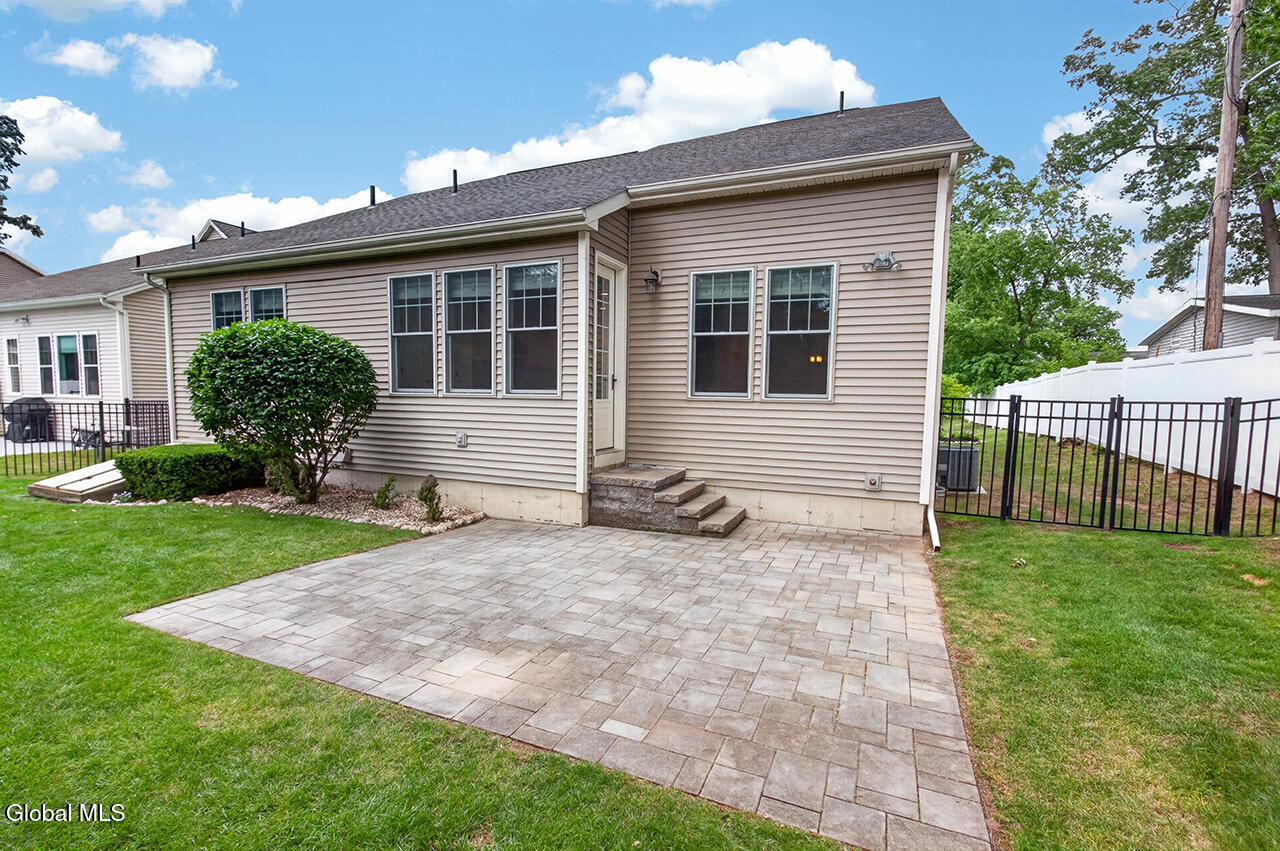 7 Mckenzie Way Saratoga Springs NY 12866