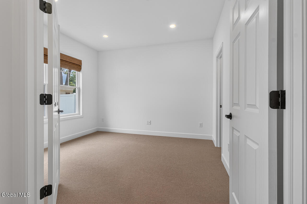 7 Mckenzie Way Saratoga Springs NY 12866