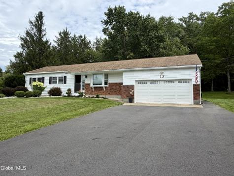 110 Country Ridge Court Amsterdam NY 12010