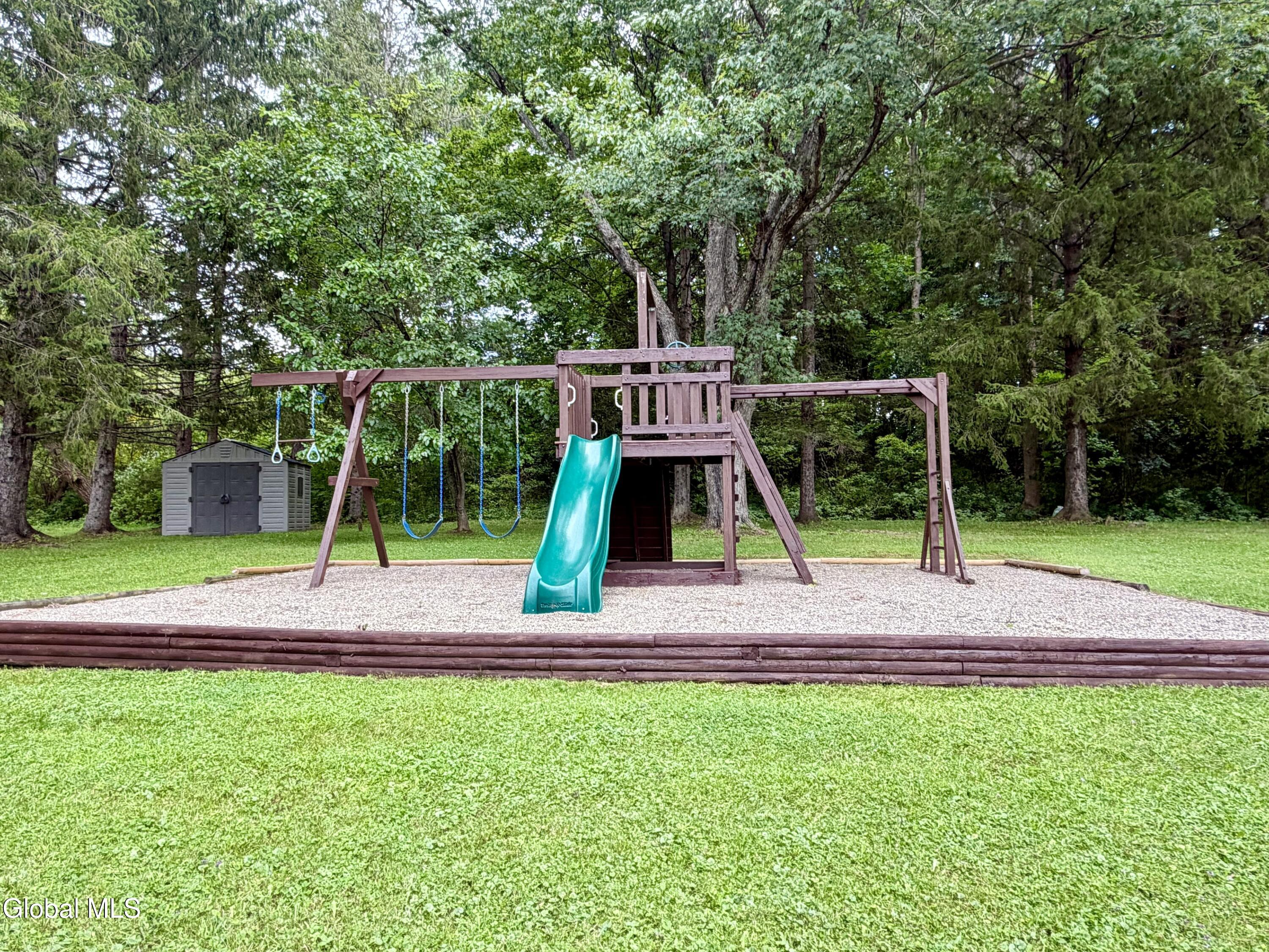 110 Country Ridge Court Amsterdam NY 12010