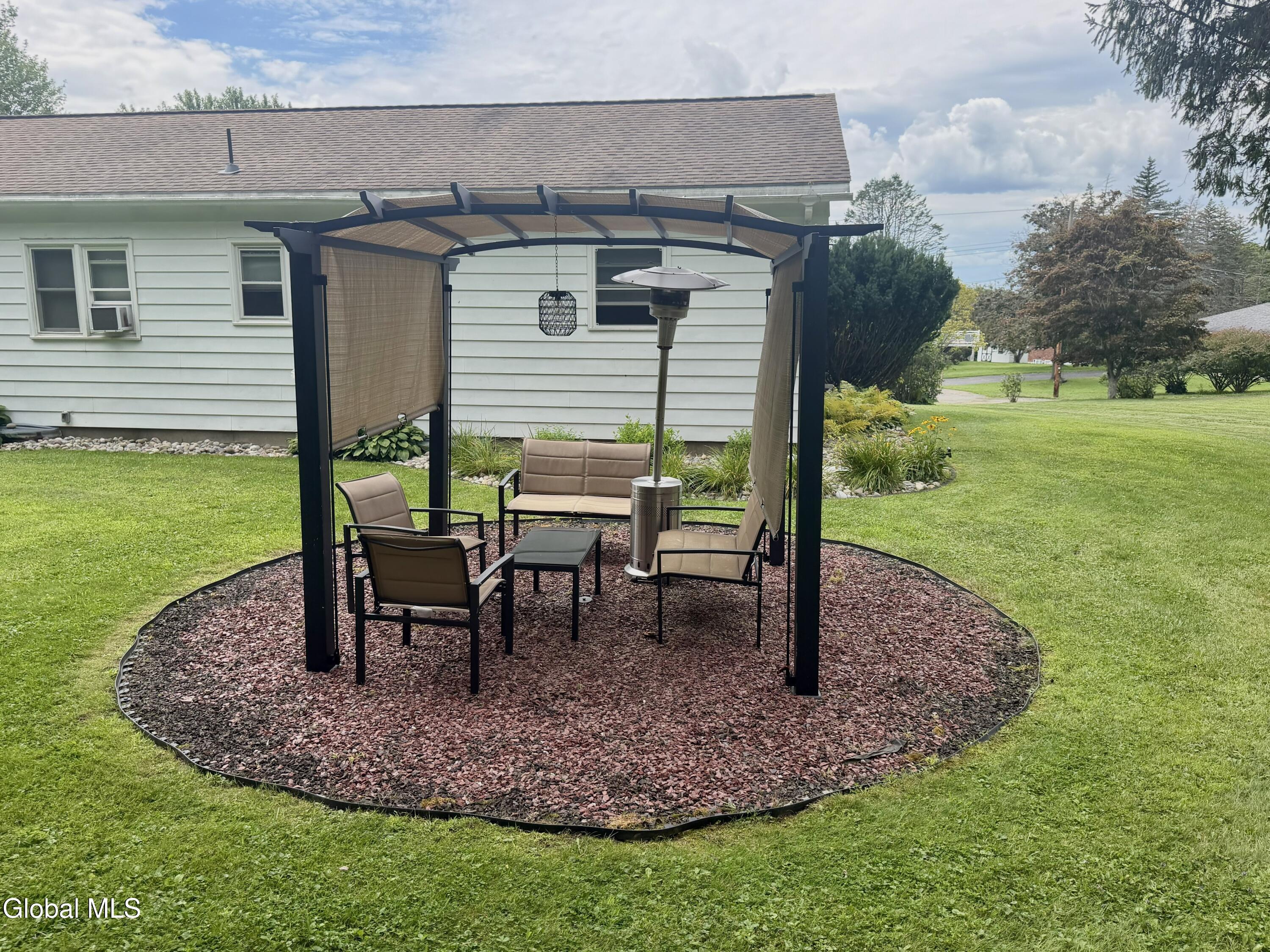 110 Country Ridge Court Amsterdam NY 12010