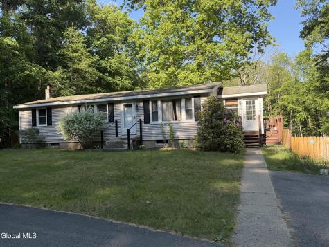 52 Brightman Road Mechanicville NY 12118