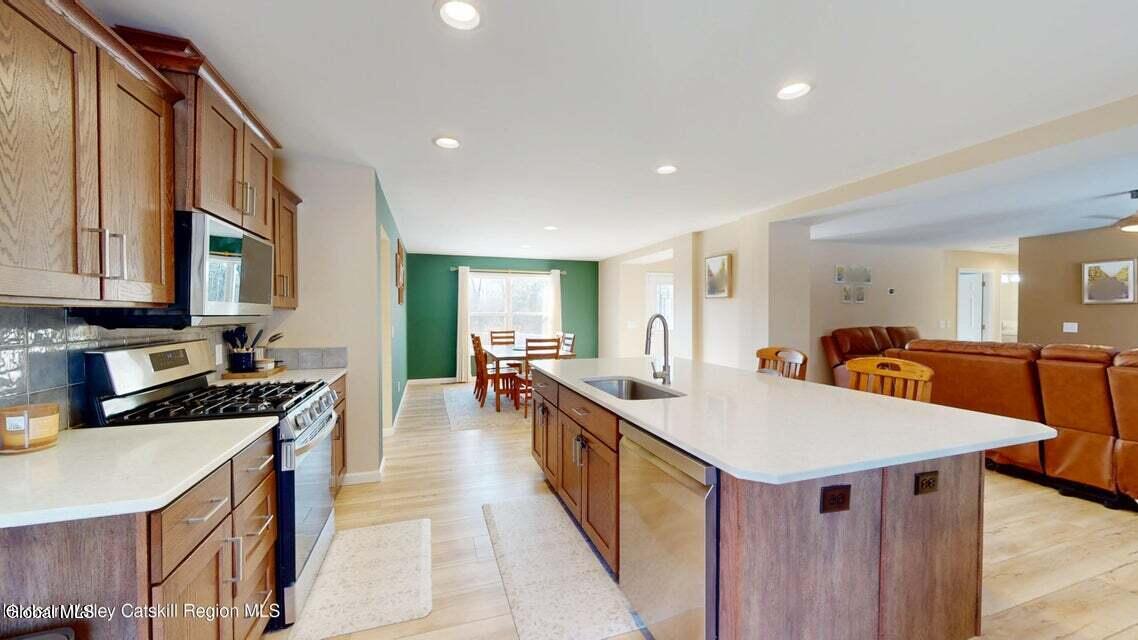 1608 Sleepy Hollow Road Athens NY 12015