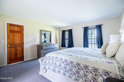 88 New Road East Greenbush NY 12061