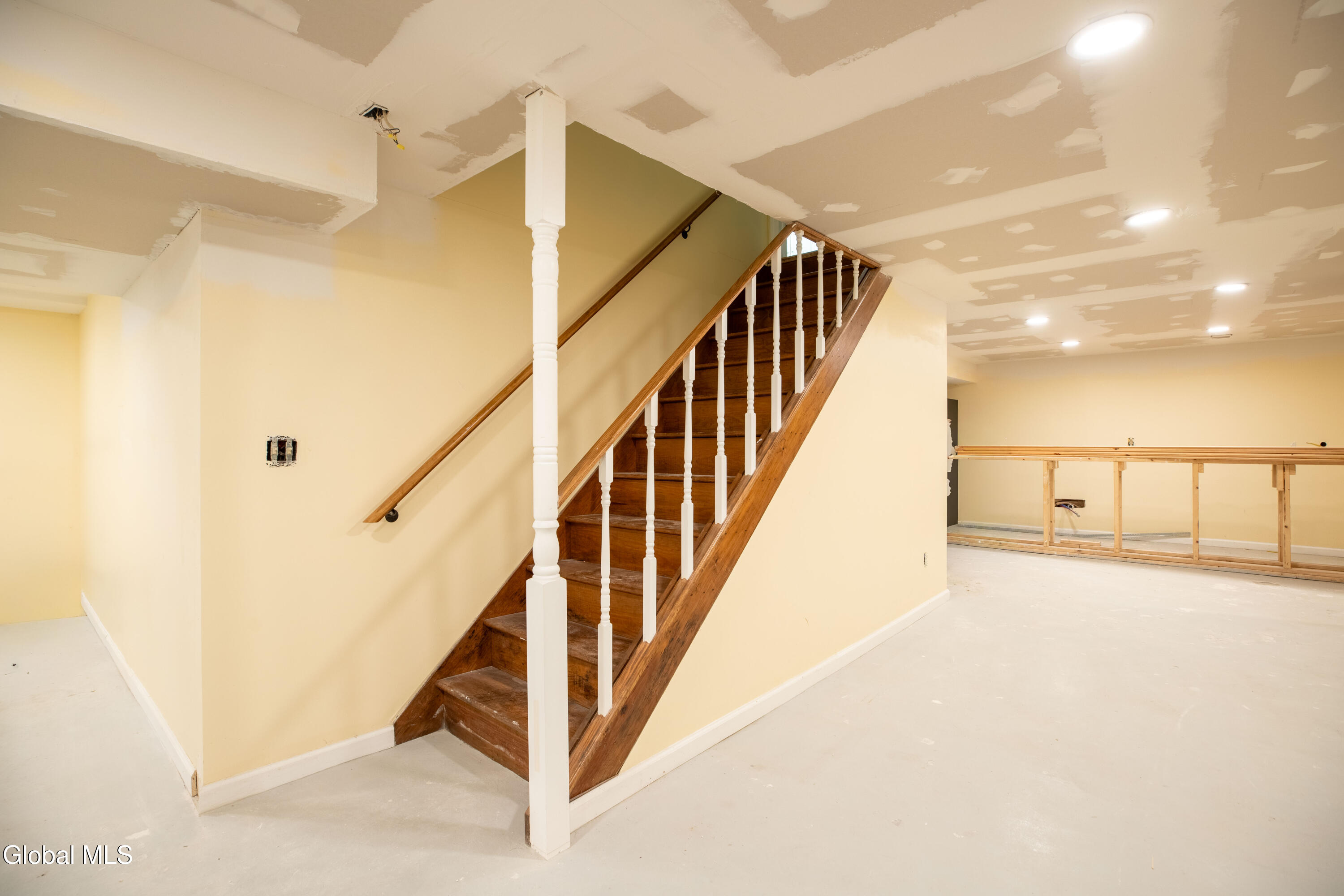 88 New Road East Greenbush NY 12061