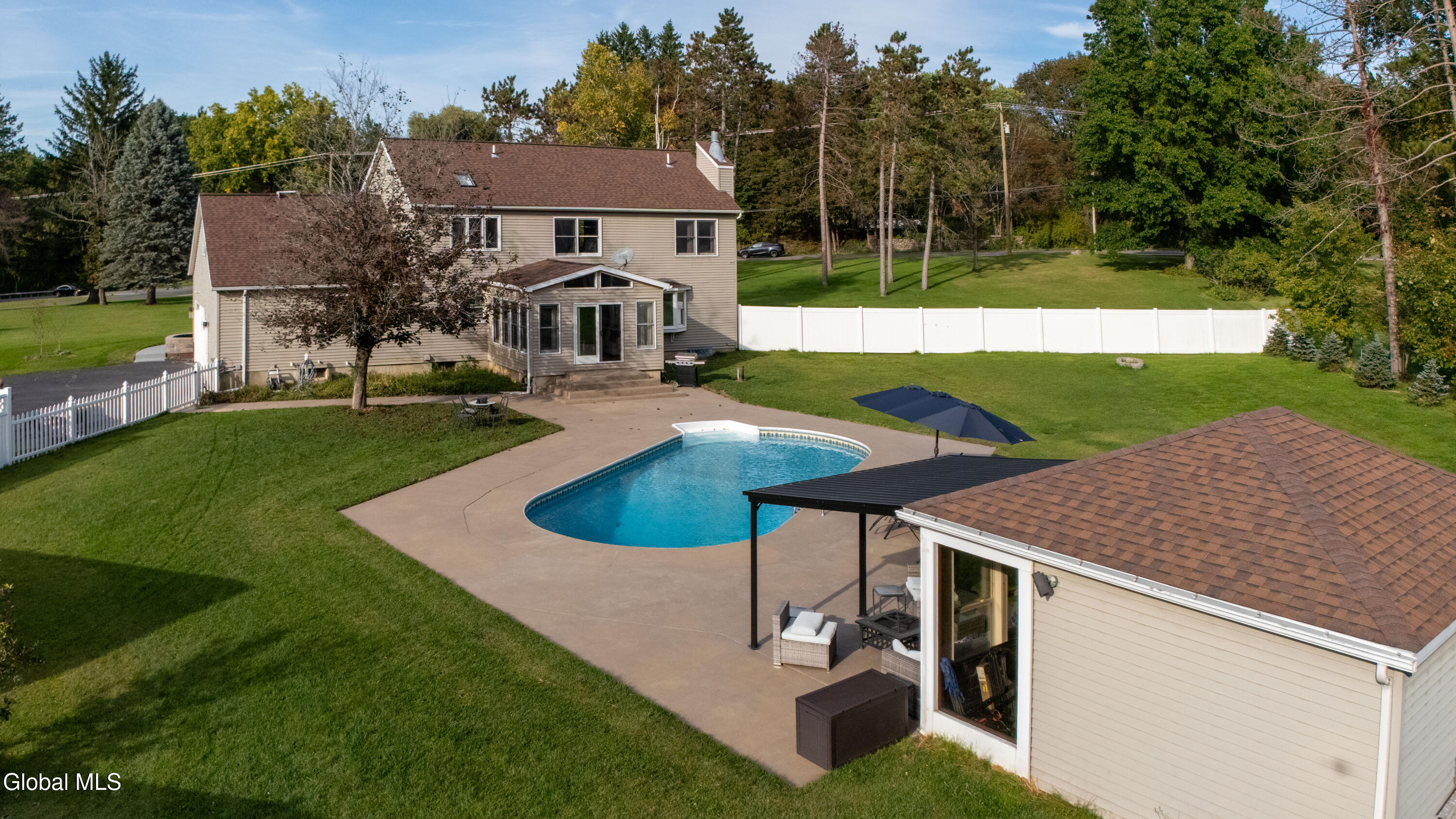 88 New Road East Greenbush NY 12061