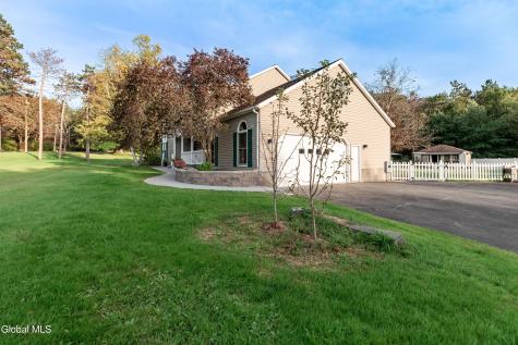 88 New Road East Greenbush NY 12061