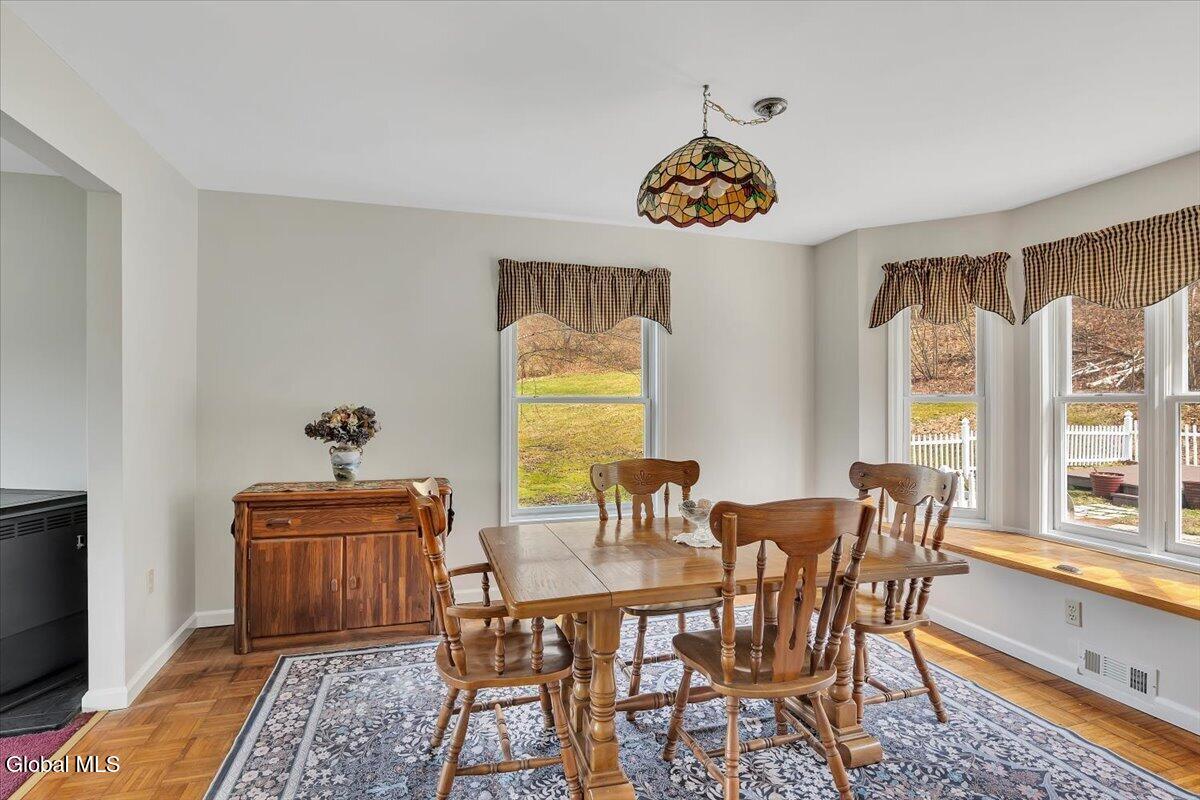 641 Knickerbocker Road Schaghticoke NY 12154