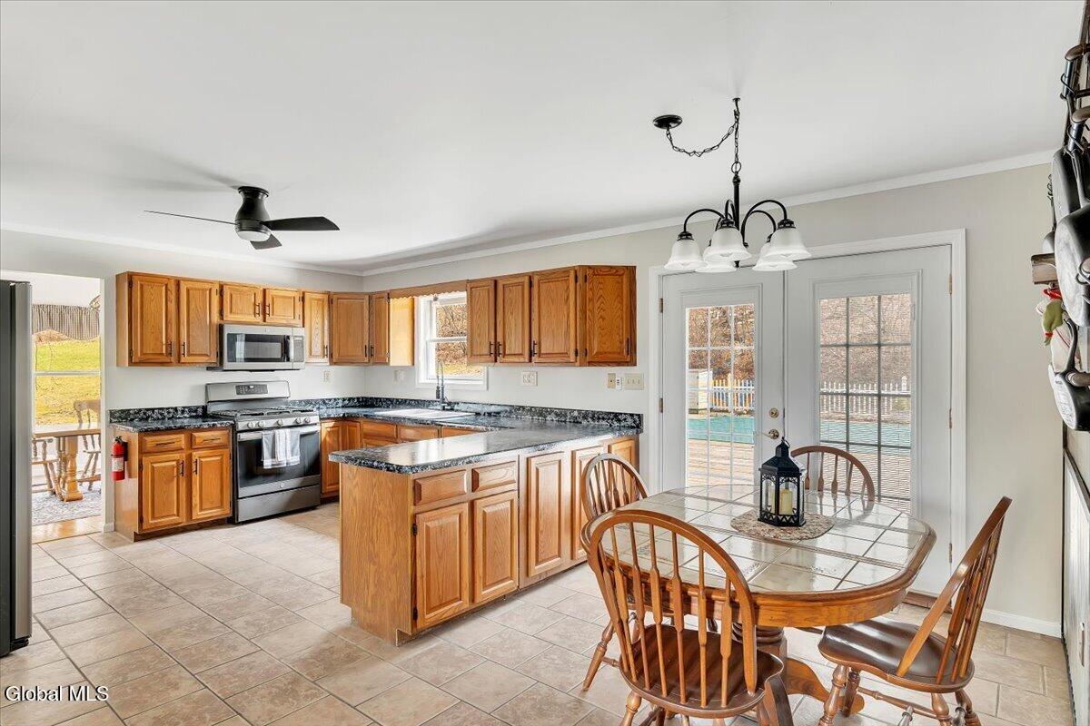 641 Knickerbocker Road Schaghticoke NY 12154