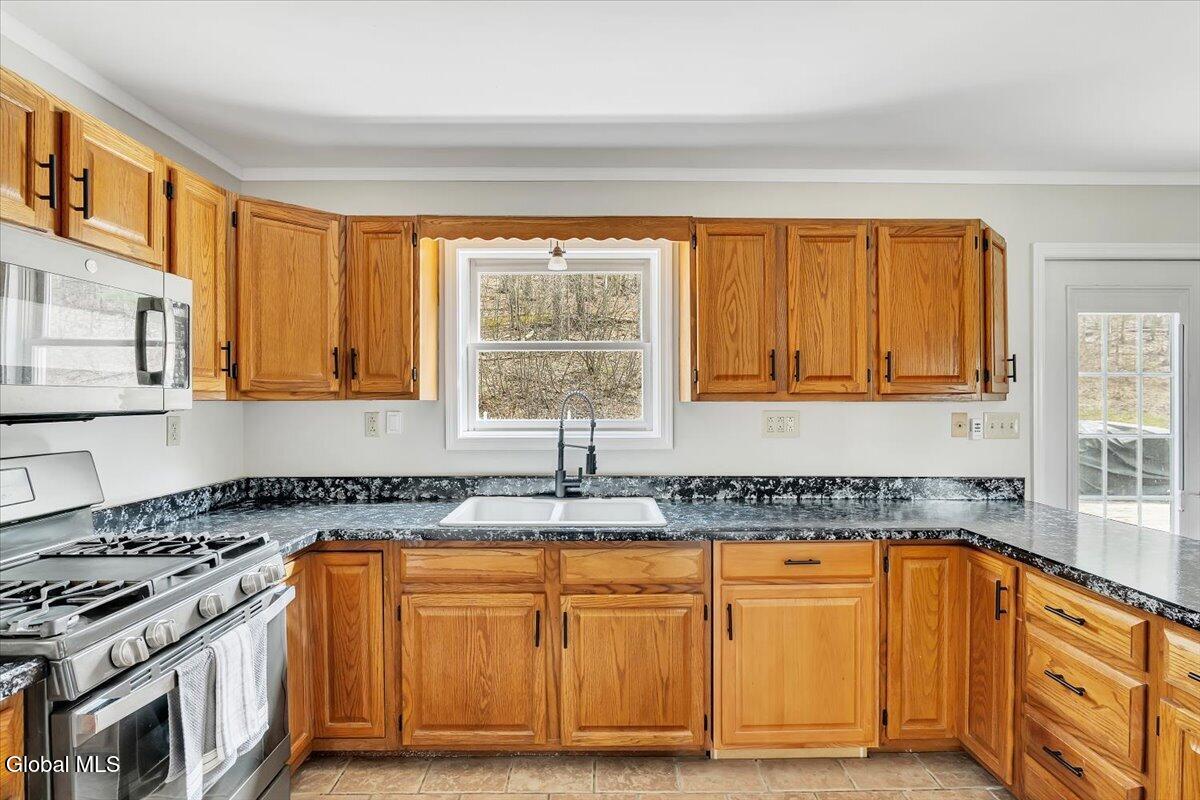 641 Knickerbocker Road Schaghticoke NY 12154