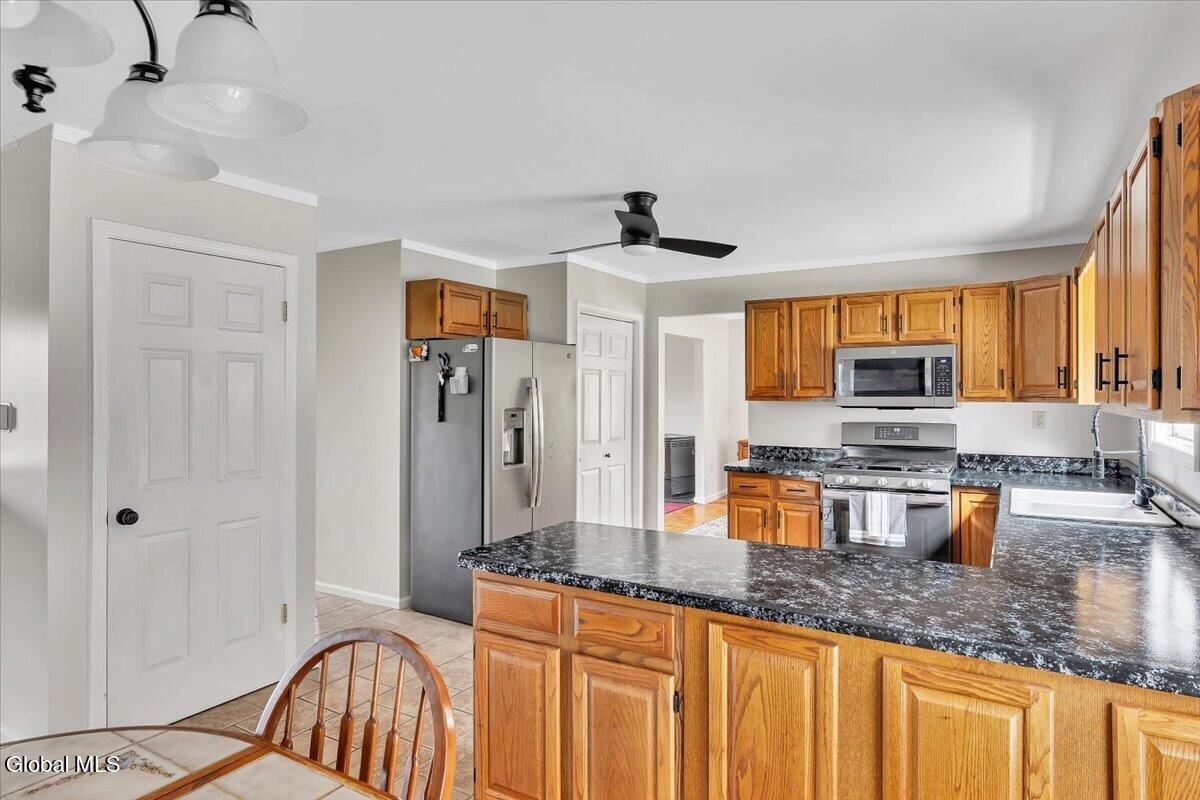 641 Knickerbocker Road Schaghticoke NY 12154