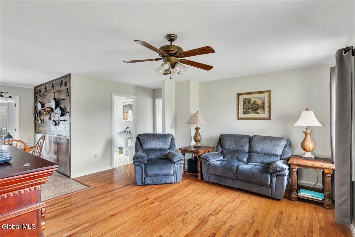 641 Knickerbocker Road Schaghticoke NY 12154