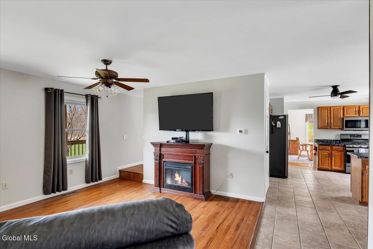 641 Knickerbocker Road Schaghticoke NY 12154