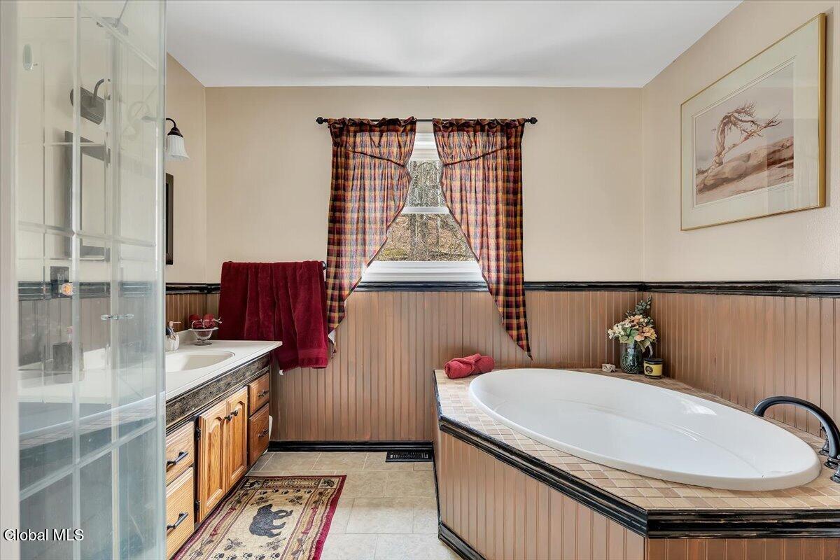 641 Knickerbocker Road Schaghticoke NY 12154