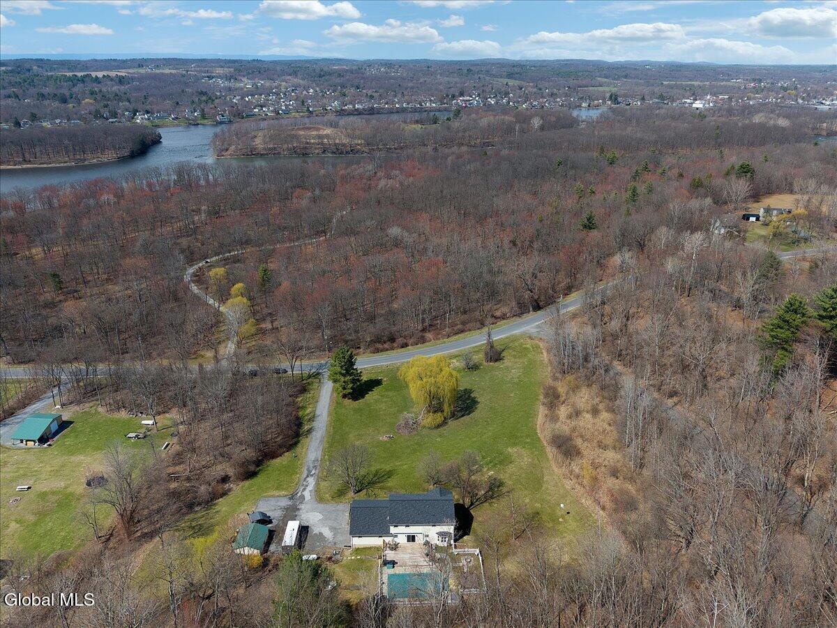 641 Knickerbocker Road Schaghticoke NY 12154