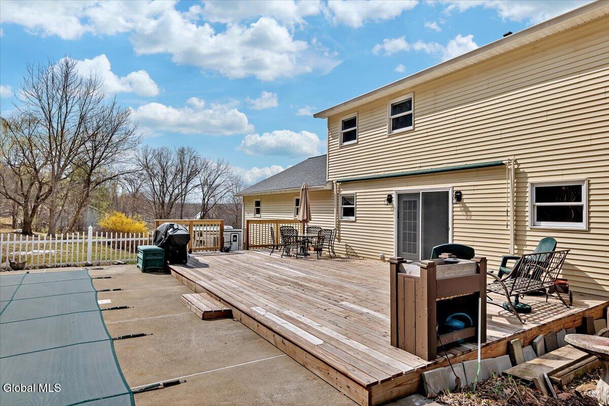 641 Knickerbocker Road Schaghticoke NY 12154