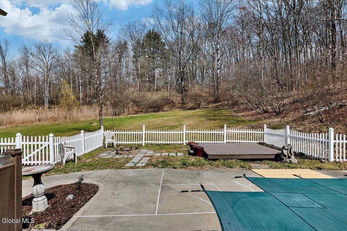 641 Knickerbocker Road Schaghticoke NY 12154
