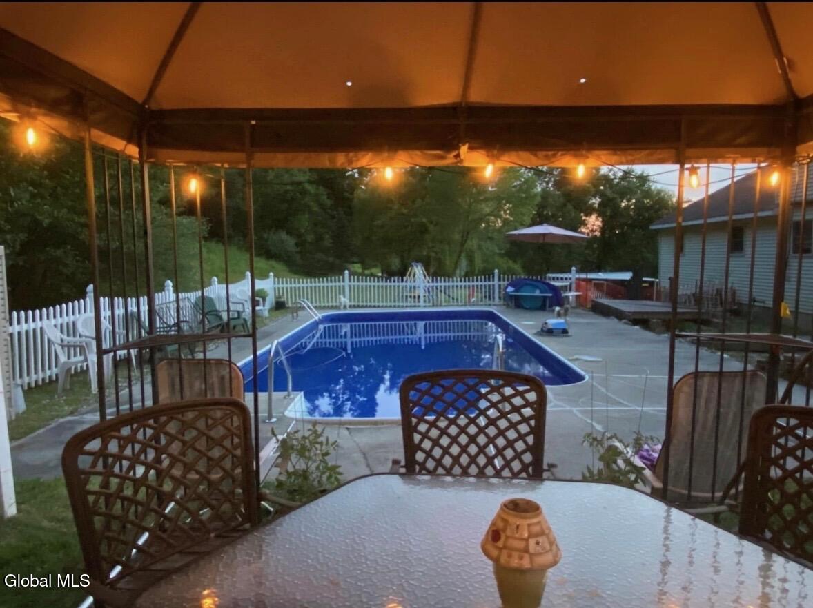 641 Knickerbocker Road Schaghticoke NY 12154