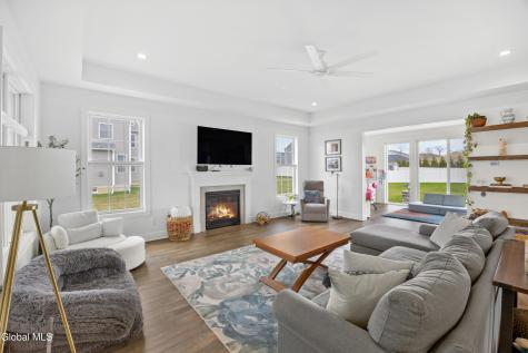 10 Penfield Drive Rexford NY 12148