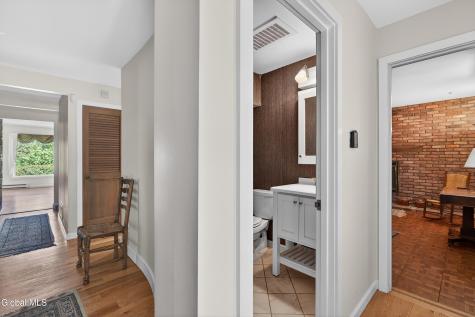 1283 Hawthorn Road Niskayuna NY 12309