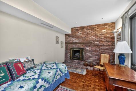 1283 Hawthorn Road Niskayuna NY 12309