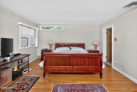 1283 Hawthorn Road Niskayuna NY 12309