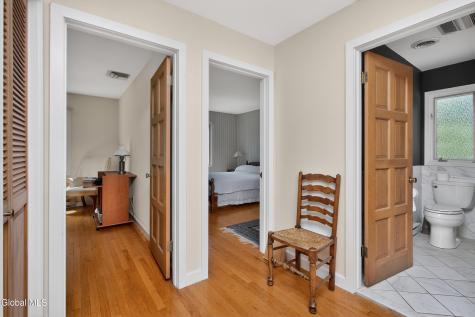 1283 Hawthorn Road Niskayuna NY 12309