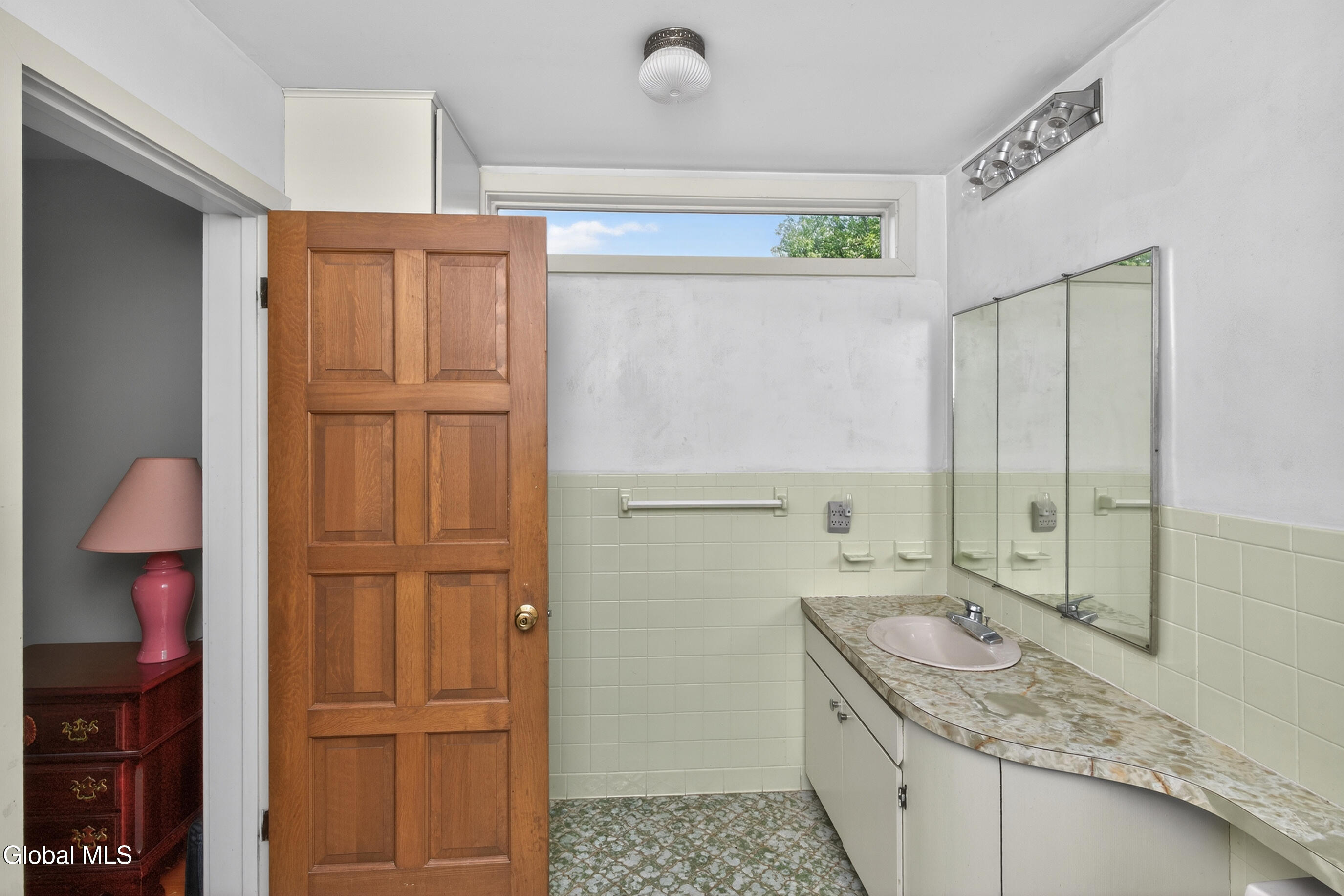 1283 Hawthorn Road Niskayuna NY 12309