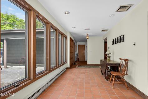 1283 Hawthorn Road Niskayuna NY 12309