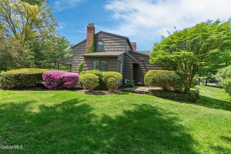 1283 Hawthorn Road Niskayuna NY 12309