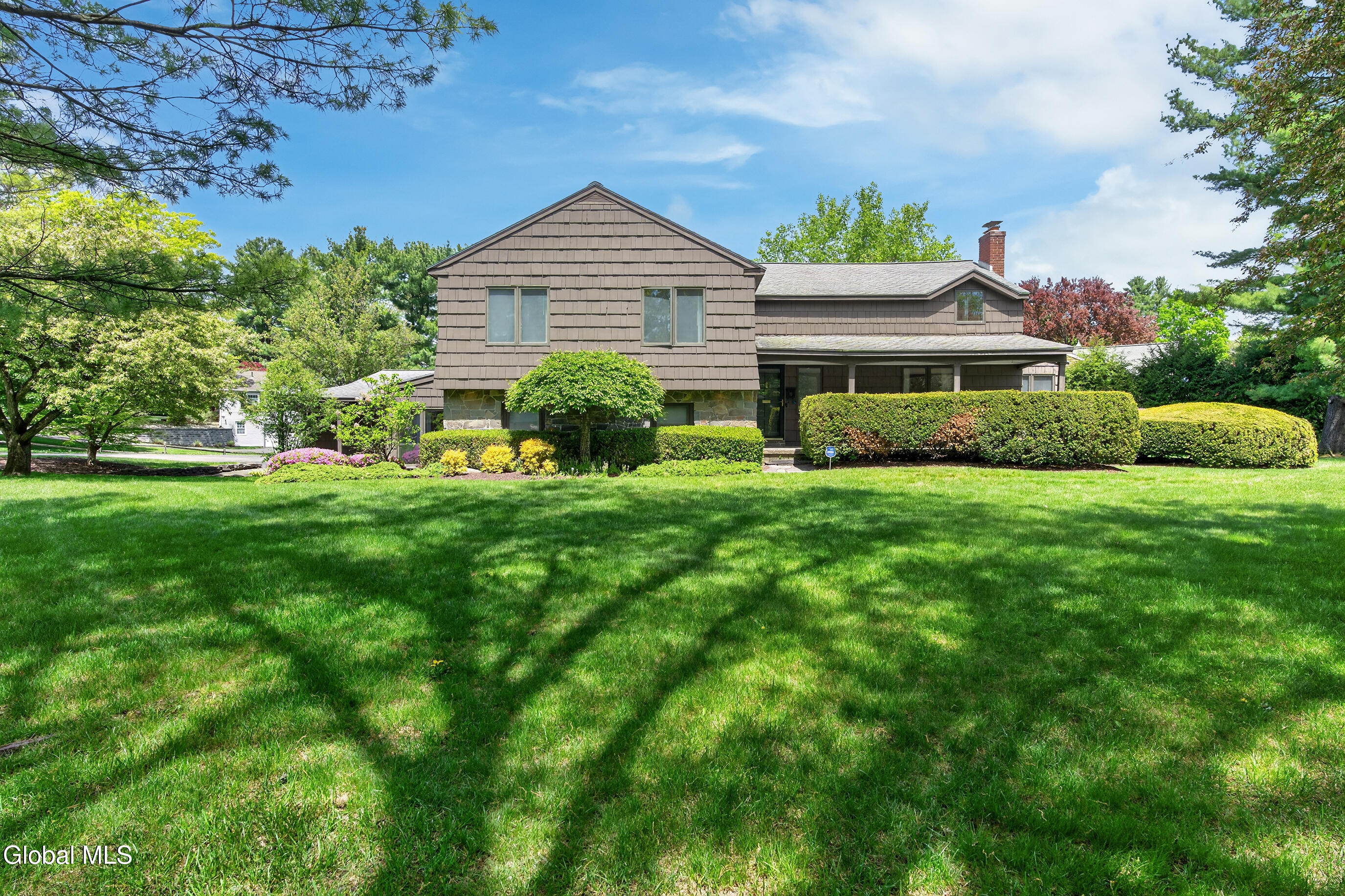 1283 Hawthorn Road Niskayuna NY 12309