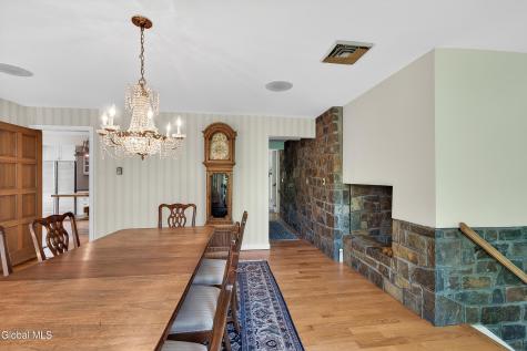 1283 Hawthorn Road Niskayuna NY 12309