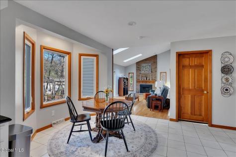 12 Deer Run Hollow Halfmoon NY 12065