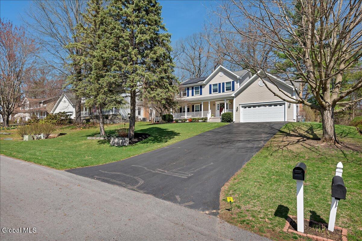 12 Deer Run Hollow Halfmoon NY 12065