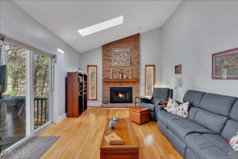 12 Deer Run Hollow Halfmoon NY 12065