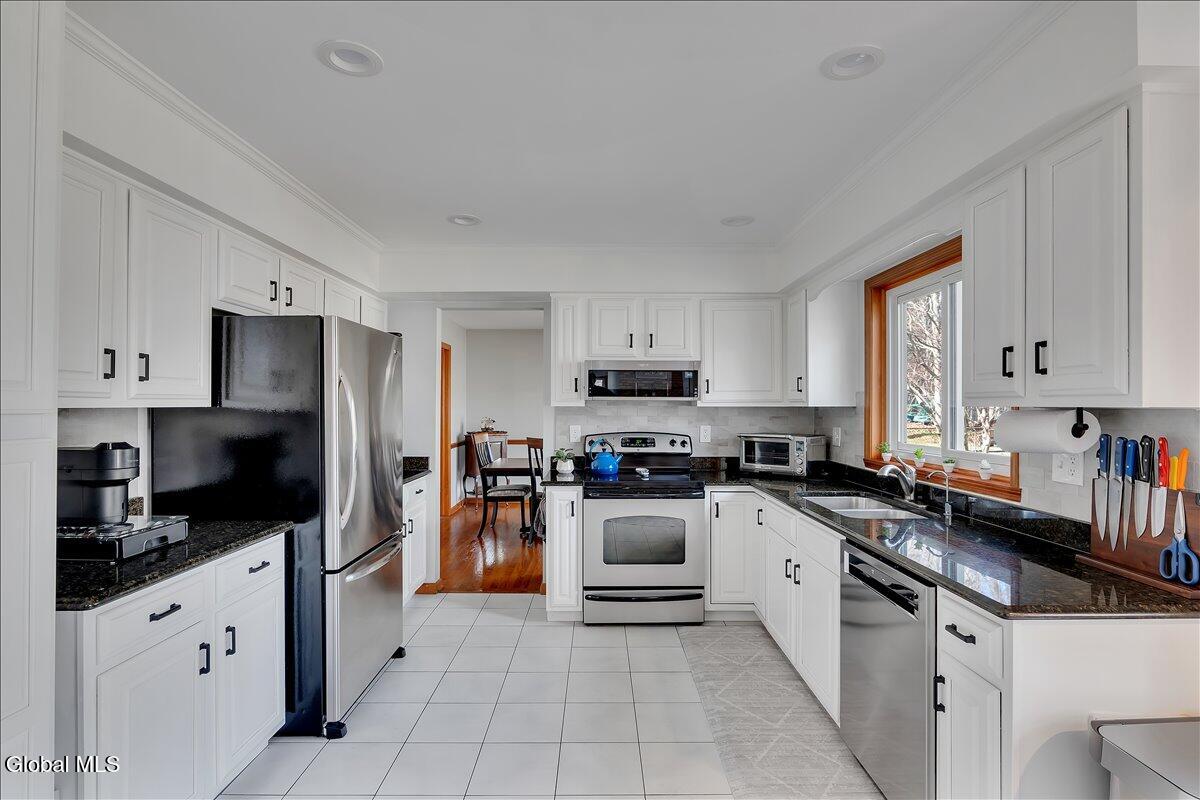 12 Deer Run Hollow Halfmoon NY 12065