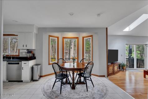 12 Deer Run Hollow Halfmoon NY 12065